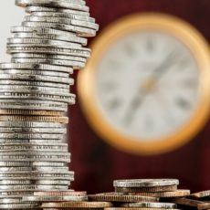 Пропонується посилити відповідальність роботодавців за порушення строків виплати зарплати Пропонується посилити відповідальність роботодавців за порушення строків виплати зарплати