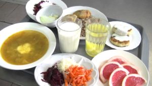 Харчування працівників за цінами нижче собівартості розцінюється як додаткове благо