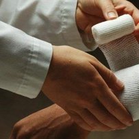 Коли невиробнича травма не оплачується
