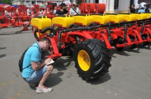 Передаємо обладнання в строкове безоплатне користування: які податкові наслідки