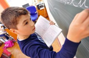 Знято обмеження на введення додаткових посад в окремих закладах освіти