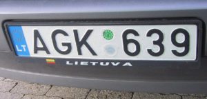 Суд оштрафував власника авто «на литовських номерах» більш ніж на 3 млн грн