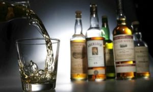 Запропоновано підвищити штрафи за правопорушення, пов’язані з продажем алкоголю та його споживанням