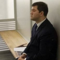 Насіров просить суд поновити його на посаді Голови ДФС