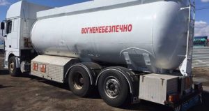 Государственная пограничная служба пропускает бензовозы в Украине в приоритетном порядке