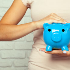 Чи можна виплатити зарплату із готівки, яка надійшла як фінансова допомога? Чи можна виплатити зарплату із готівки, яка надійшла як фінансова допомога?